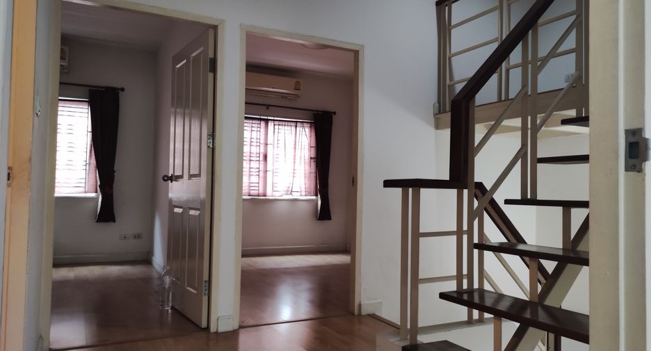 For sale 3 ベッドルーム townhouse in Mueang Pathum Thani, Pathum Thani