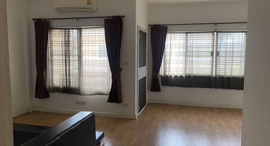 For sale 3 ベッドルーム townhouse in Mueang Pathum Thani, Pathum Thani