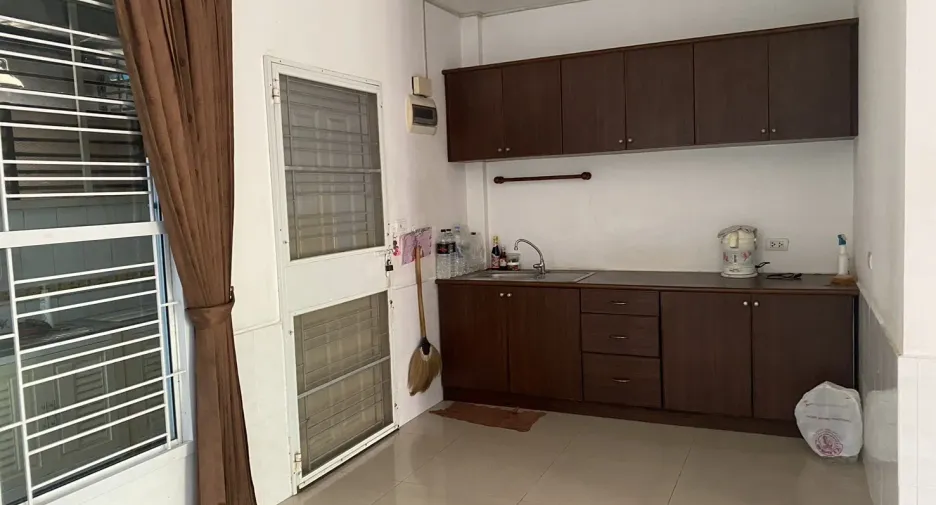 For sale 3 ベッドルーム townhouse in Mueang Pathum Thani, Pathum Thani