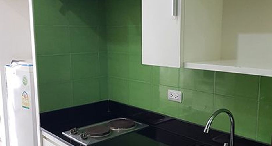 Wohnung zum Kauf mit Studio in Phra Khanong, Bangkok