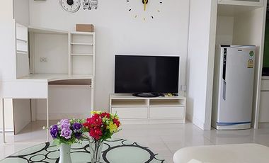 Wohnung zum Kauf mit Studio in Phra Khanong, Bangkok