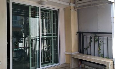 For rent 3 bedrooms townhouse in Mueang Pathum Thani, Pathum Thani