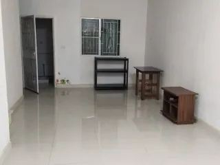 For rent 3 bedrooms townhouse in Mueang Pathum Thani, Pathum Thani