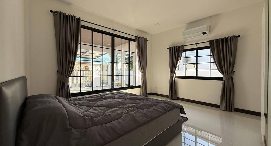 For rent 3 bedrooms house in Mueang Phuket, Phuket