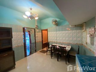 À vendre 2 chambres maison à Si Racha, Chonburi