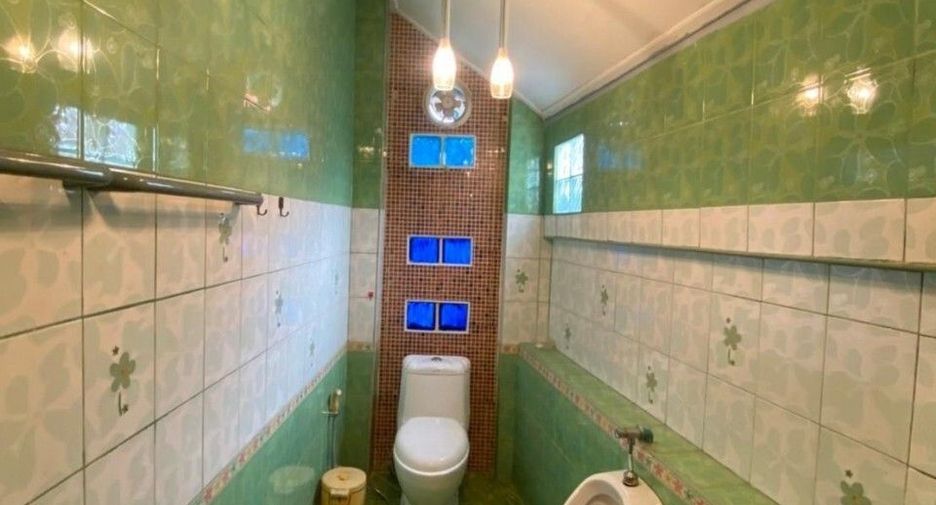 À vendre 2 chambres maison à Si Racha, Chonburi
