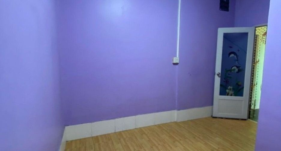 À vendre 2 chambres maison à Si Racha, Chonburi