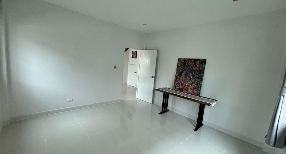 For sale 4 bedrooms house in Thalang, Phuket