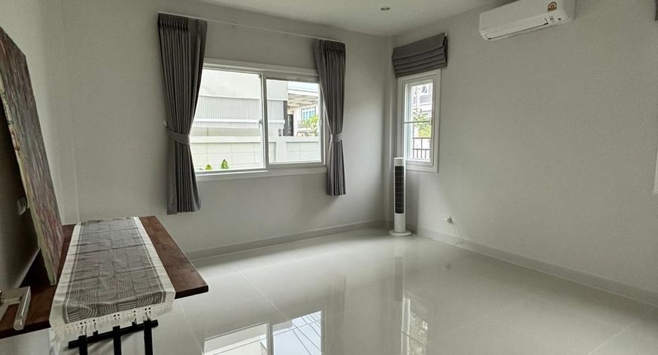 For sale 4 bedrooms house in Thalang, Phuket