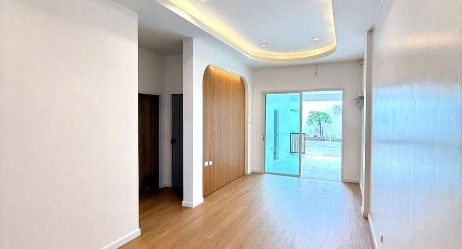 Reihenhaus zum Kauf mit 3 Zimmer in Thalang, Phuket