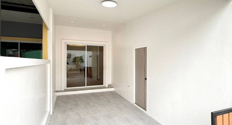 Reihenhaus zum Kauf mit 3 Zimmer in Thalang, Phuket