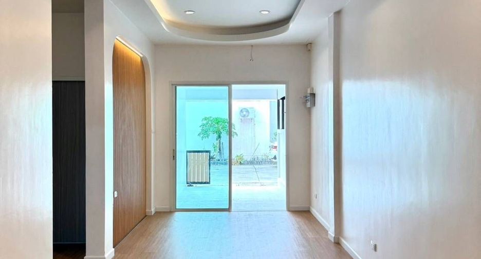 Reihenhaus zum Kauf mit 3 Zimmer in Thalang, Phuket