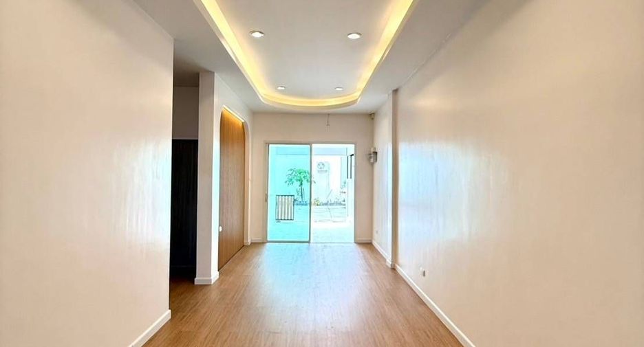 Reihenhaus zum Kauf mit 3 Zimmer in Thalang, Phuket