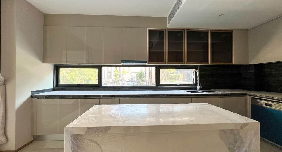 Продажа 4 спальни вилла в Ян Наща, Бангкок