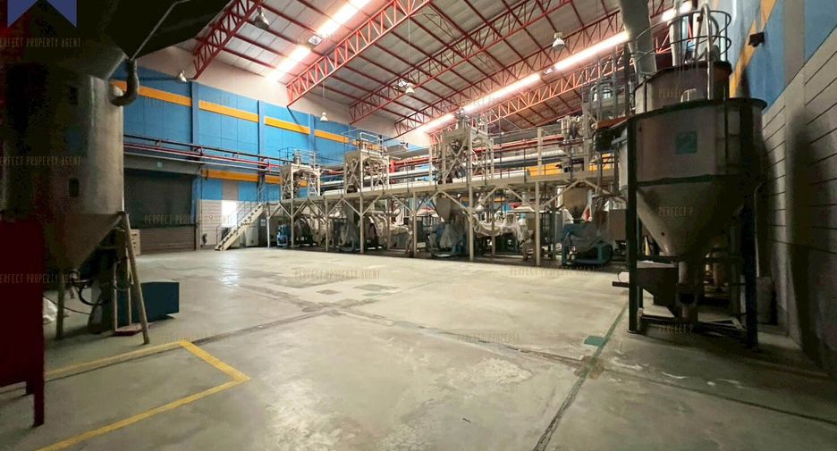 Продажа 5 спальни офис в Mueang Samut Sakhon, Самутсакхон