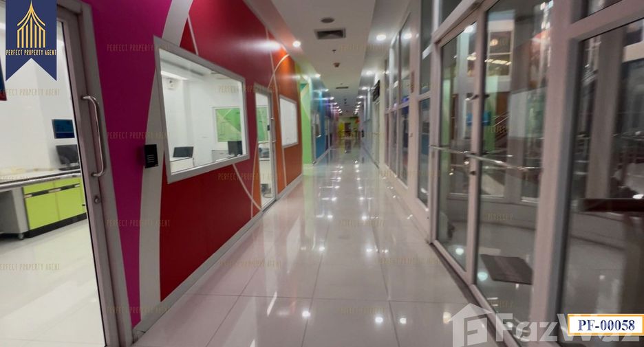 Продажа 5 спальни офис в Mueang Samut Sakhon, Самутсакхон