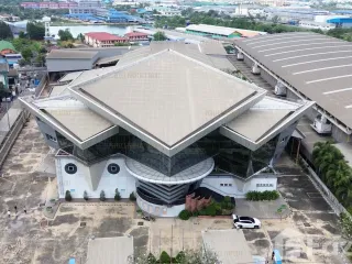 Oficina en venta de 5 habitaciones en Mueang Samut Sakhon, Samut Sakhon