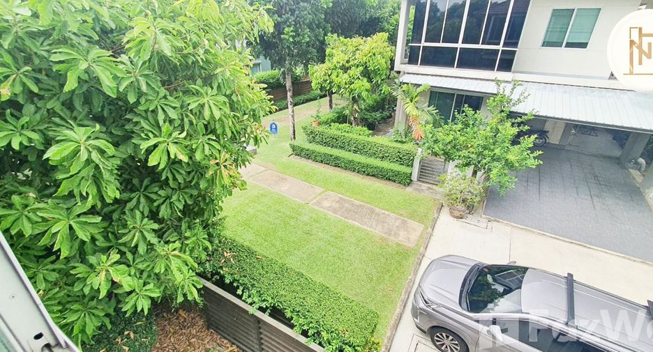 For sale 3 bedrooms house in Mueang Pathum Thani, Pathum Thani