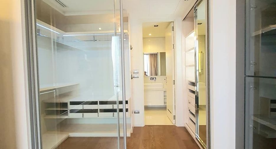 For sale 1 bed condo in Sathon, Bangkok