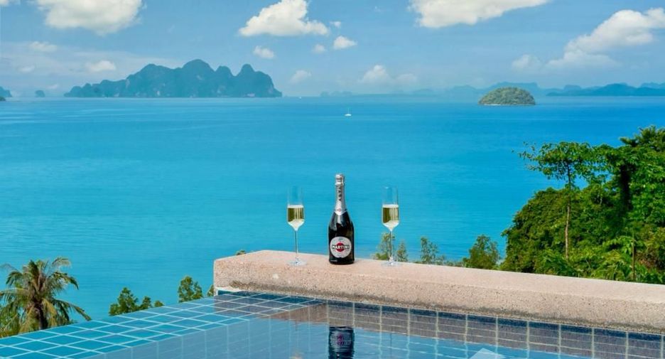 For sale and for rent 5 bedrooms villa in Thalang, Phuket