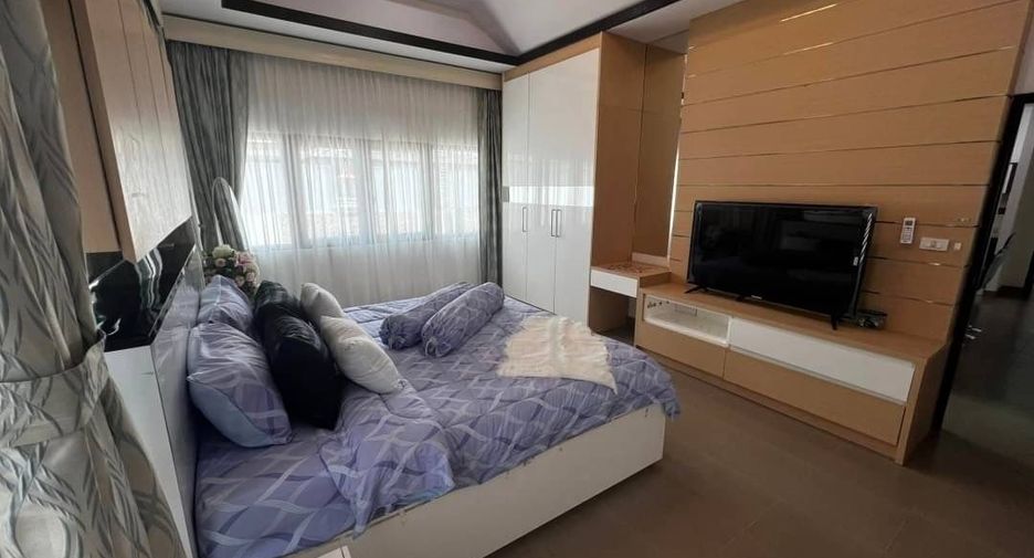 Villa zum Kauf mit 5 Zimmer in Bang Lamung, Chonburi