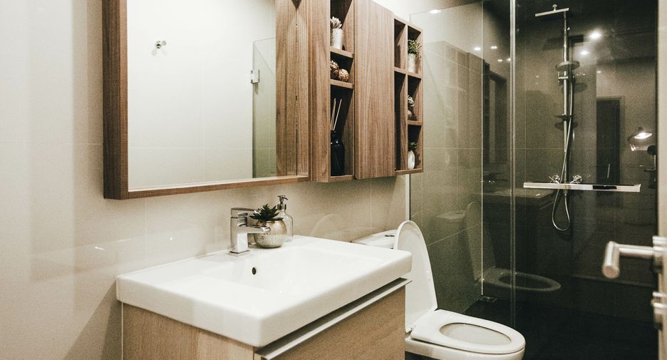 Condo en venta y en alquiler de 4 habitaciones en Watthana, Bangkok