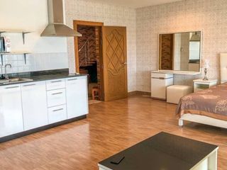 Condo en venta de 5 habitaciones en Klaeng, Rayong