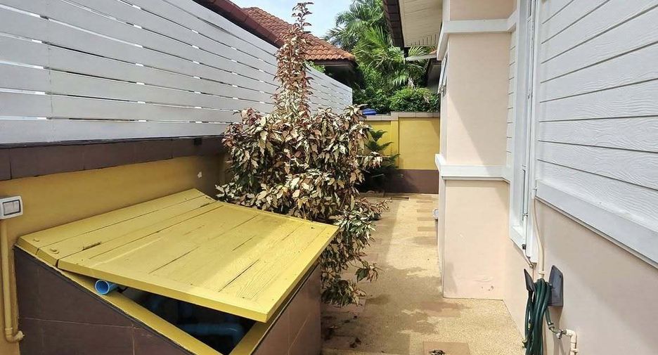 For rent 3 bedrooms house in Mueang Phuket, Phuket