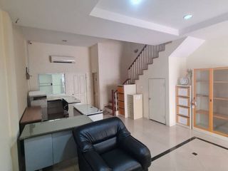 Reihenhaus zum Kauf und zur Miete mit 3 Zimmer in Suan Luang, Bangkok