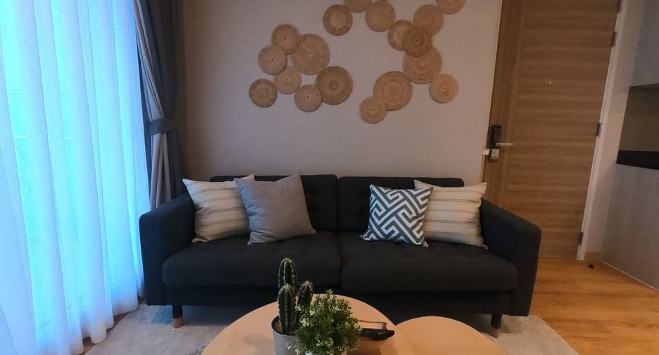 For rent 2 bedrooms condo in Si Racha, Chonburi