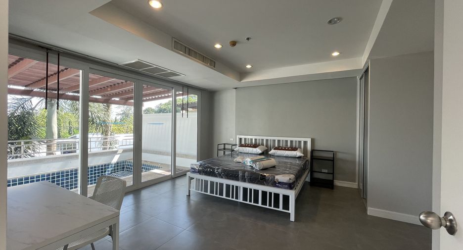 For rent 2 bedrooms condo in Mueang Phuket, Phuket