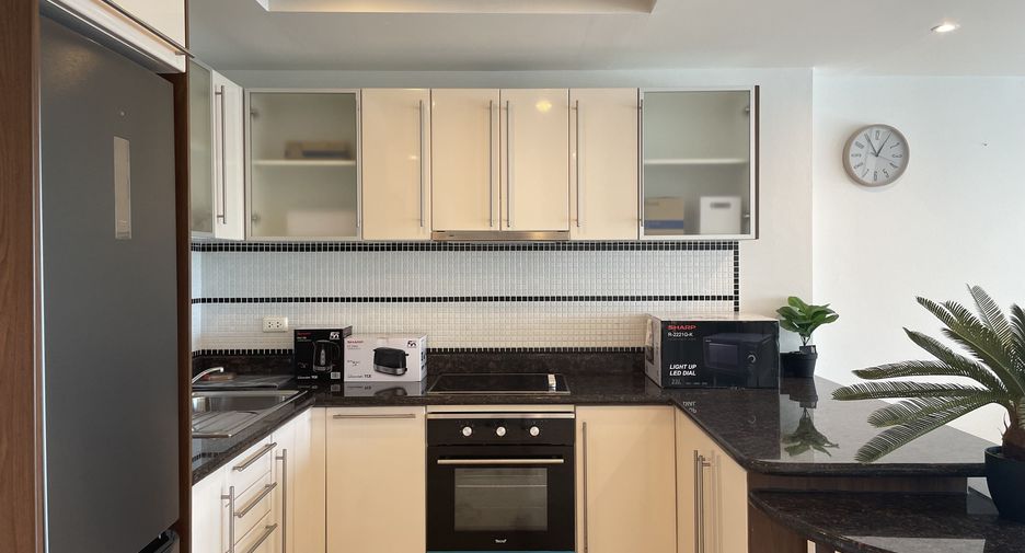 For rent 2 bedrooms condo in Mueang Phuket, Phuket