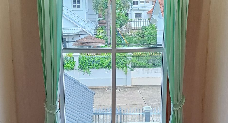 For sale 5 bedrooms villa in Bang Lamung, Chonburi