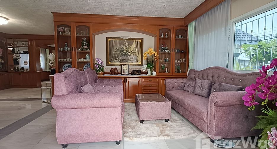 For sale 5 bedrooms villa in Bang Lamung, Chonburi