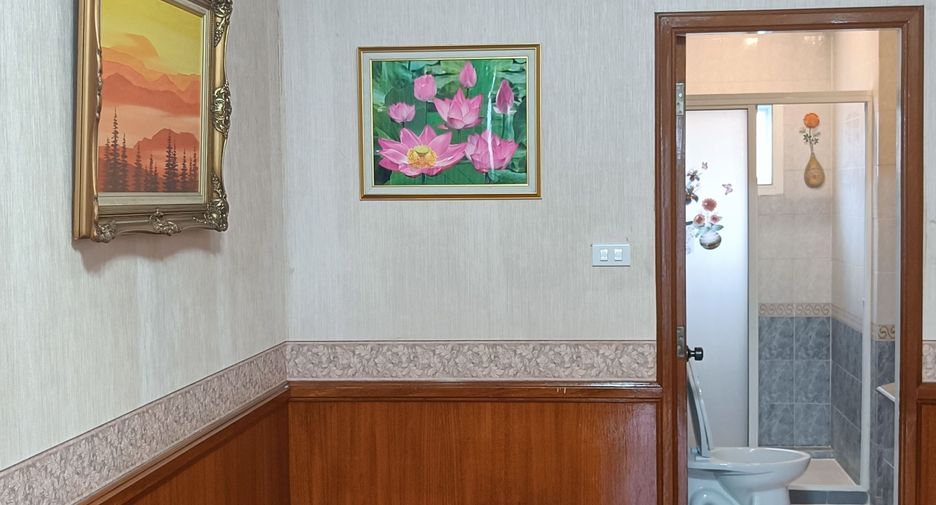 For sale 5 bedrooms villa in Bang Lamung, Chonburi