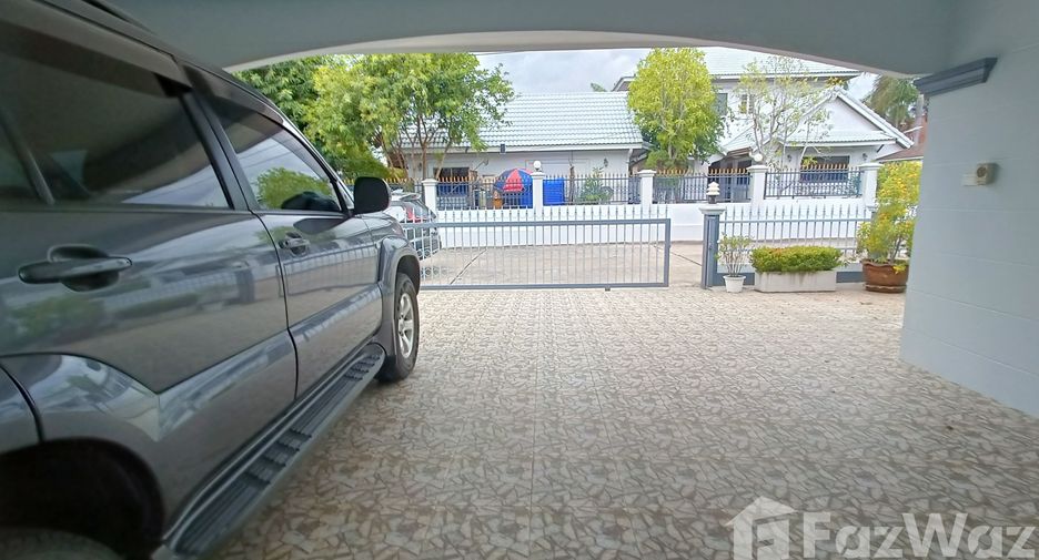 For sale 5 bedrooms villa in Bang Lamung, Chonburi