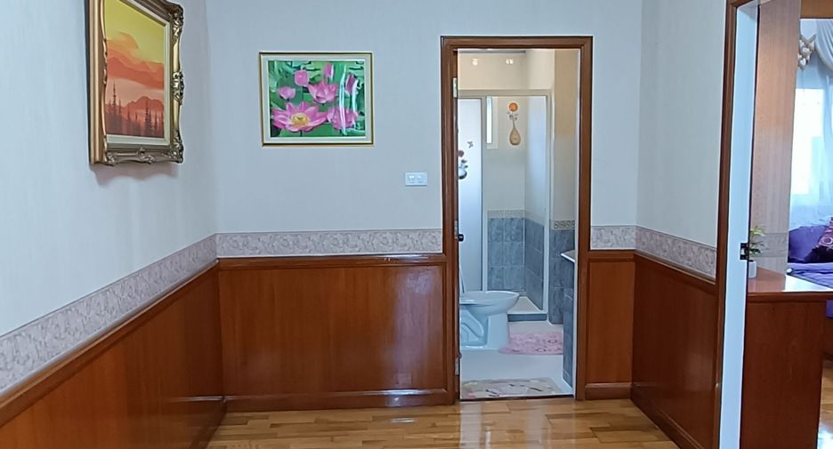 For sale 5 bedrooms villa in Bang Lamung, Chonburi