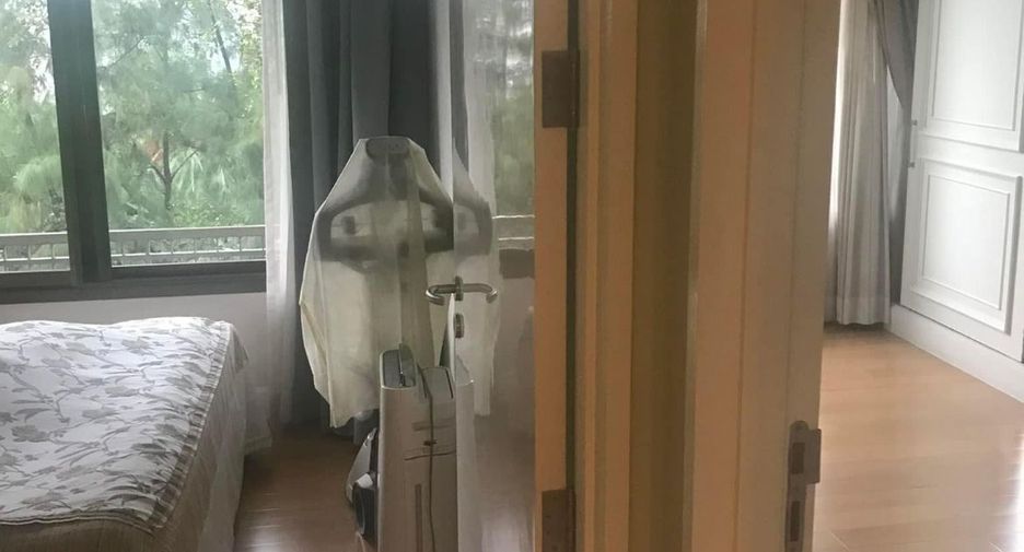 For sale 2 bedrooms condo in Sathon, Bangkok