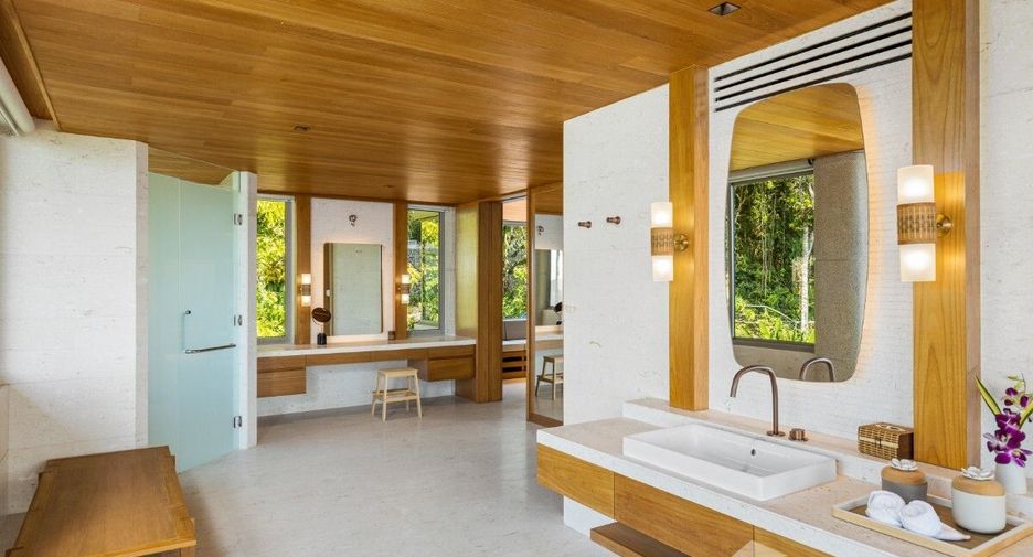 For sale 5 bedrooms villa in Kathu, Phuket