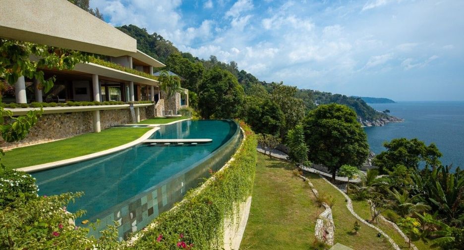 For sale 5 bedrooms villa in Kathu, Phuket