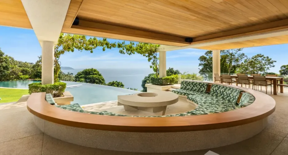 For sale 5 bedrooms villa in Kathu, Phuket