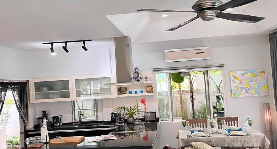 Villa zur Miete mit 4 Zimmer in Mueang Phuket, Phuket