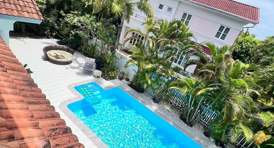 Villa zur Miete mit 4 Zimmer in Mueang Phuket, Phuket