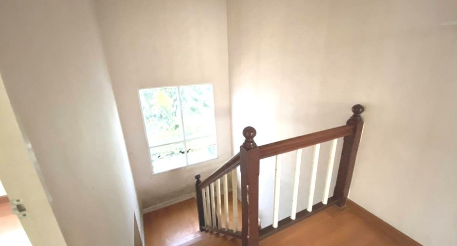 For sale 4 bedrooms house in Sai Mai, Bangkok