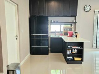 For sale 4 bedrooms house in Prawet, Bangkok