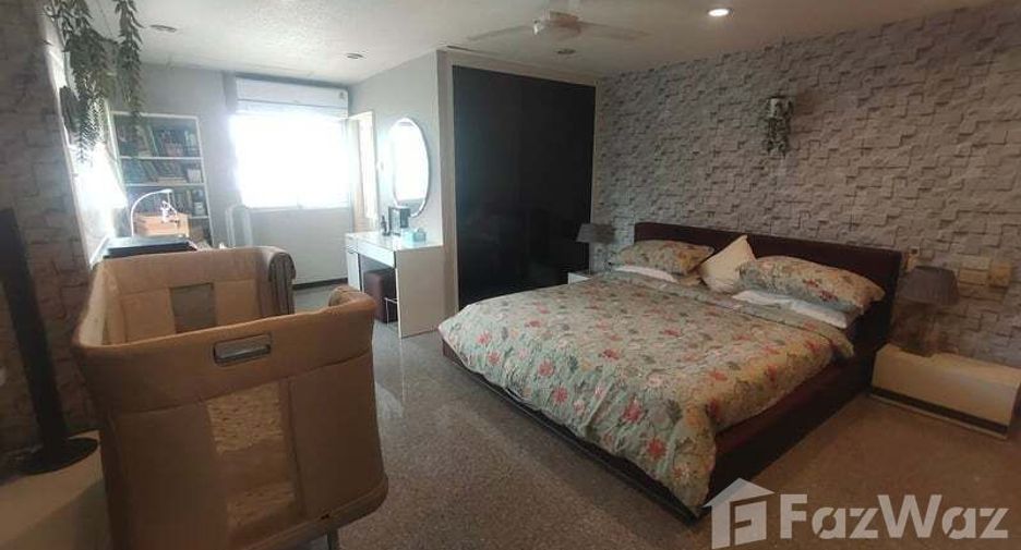 Продажа 3 спальни кондо в Щаттхана, Бангкок