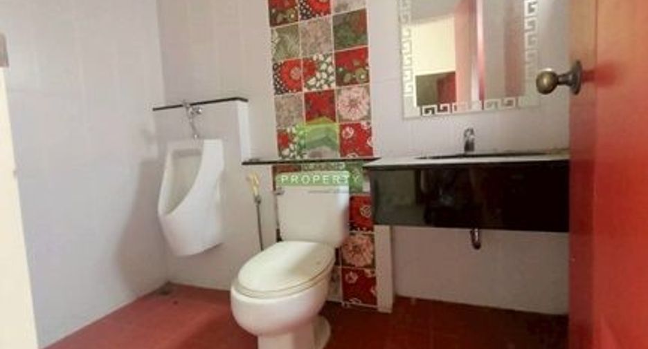 Продажа 4 спальни офис в Sam Phran, Накхонпатхом