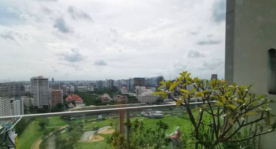 Condo en venta de 4 habitaciones en Pathum Wan, Bangkok