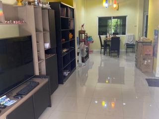 For sale 3 bedrooms townhouse in Nong Khaem, Bangkok