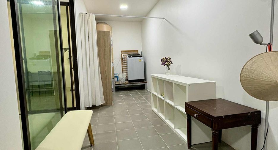 Casa en alquiler de 3 habitaciones en Mueang Phuket, Phuket